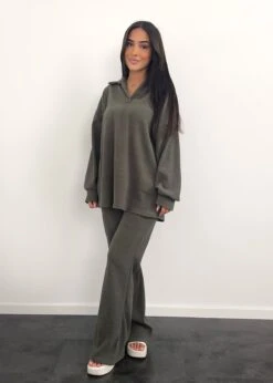 Cord-Set Mit Oberteil Und Hose -NAHA Damenmode Facetune 03 09 2023 17 57 58 9816ccc7 6906 4821 8029 60c74e808f5d