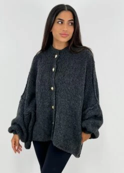 Oversize Strickjacke -NAHA Damenmode IMG 1442