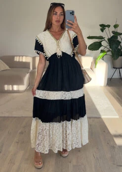 Maxikleid Mit Quasten-Detail 7 Maxikleid Mit Quasten-Detail -NAHA Damenmode IMG 1689 2