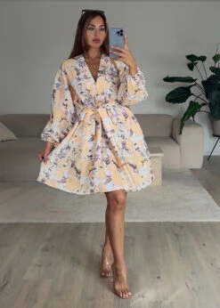 Kurzes Kleid Mit Taillengürtel -NAHA Damenmode IMG 1930 1