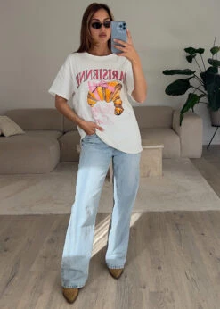 Oversize T-Shirt Mit Croissant Print -NAHA Damenmode IMG 2004 d6a1771c 9704 41ed be85 d58265cf65cd