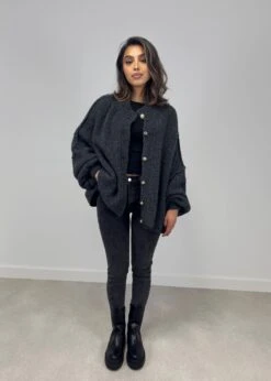 Oversize Strickjacke -NAHA Damenmode IMG 2633