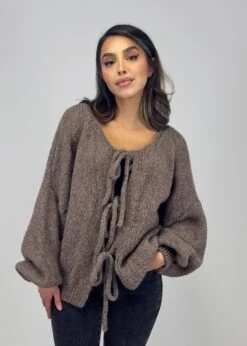 Cardigan Mit Schleifen Details -NAHA Damenmode IMG 2638