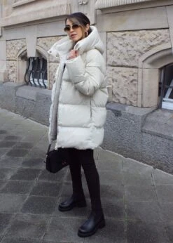 Titelseite -NAHA Damenmode IMG 3710