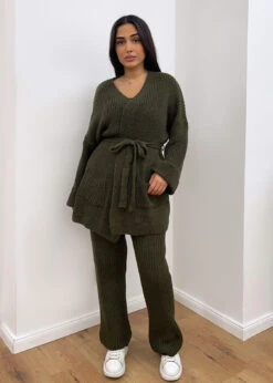 Set Aus Cardigan Und Hose