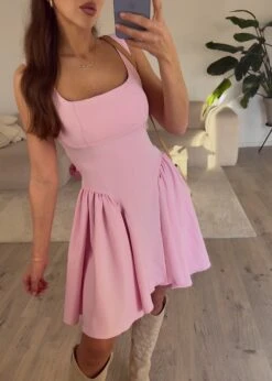 Minikleid Mit Volant-Details 9 Minikleid Mit Volant-Details -NAHA Damenmode IMG 7758 1