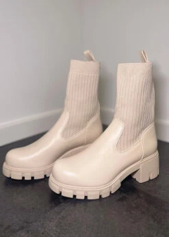 Stiefelette Mit Rippenstrick-Schaft