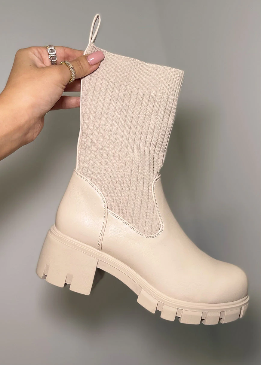 Stiefelette Mit Rippenstrick-Schaft 5 Stiefelette Mit Rippenstrick-Schaft – Bild 3