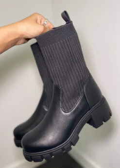 Stiefelette Mit Rippenstrick-Schaft 15 Stiefelette Mit Rippenstrick-Schaft -NAHA Damenmode IMG 9122