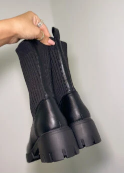 Stiefelette Mit Rippenstrick-Schaft 16 Stiefelette Mit Rippenstrick-Schaft -NAHA Damenmode IMG 9128