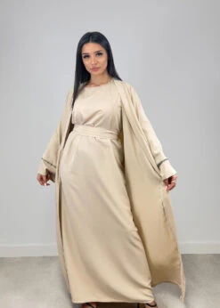 Zweiteiliges Maxi-Set Mit Kimono