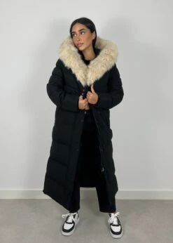 Langer Parka Mit Kunstfell -NAHA Damenmode IMG 9337