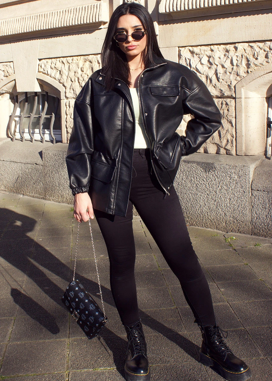 Kunstlederjacke 4 Kunstlederjacke – Bild 2