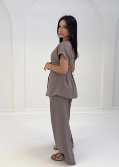 Zweiteiler Mit Bindeband & Weitem Schnitt -NAHA Damenmode Set mit goldenem Knopf taupe 1