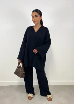 Zweiteiler Aus Musselin