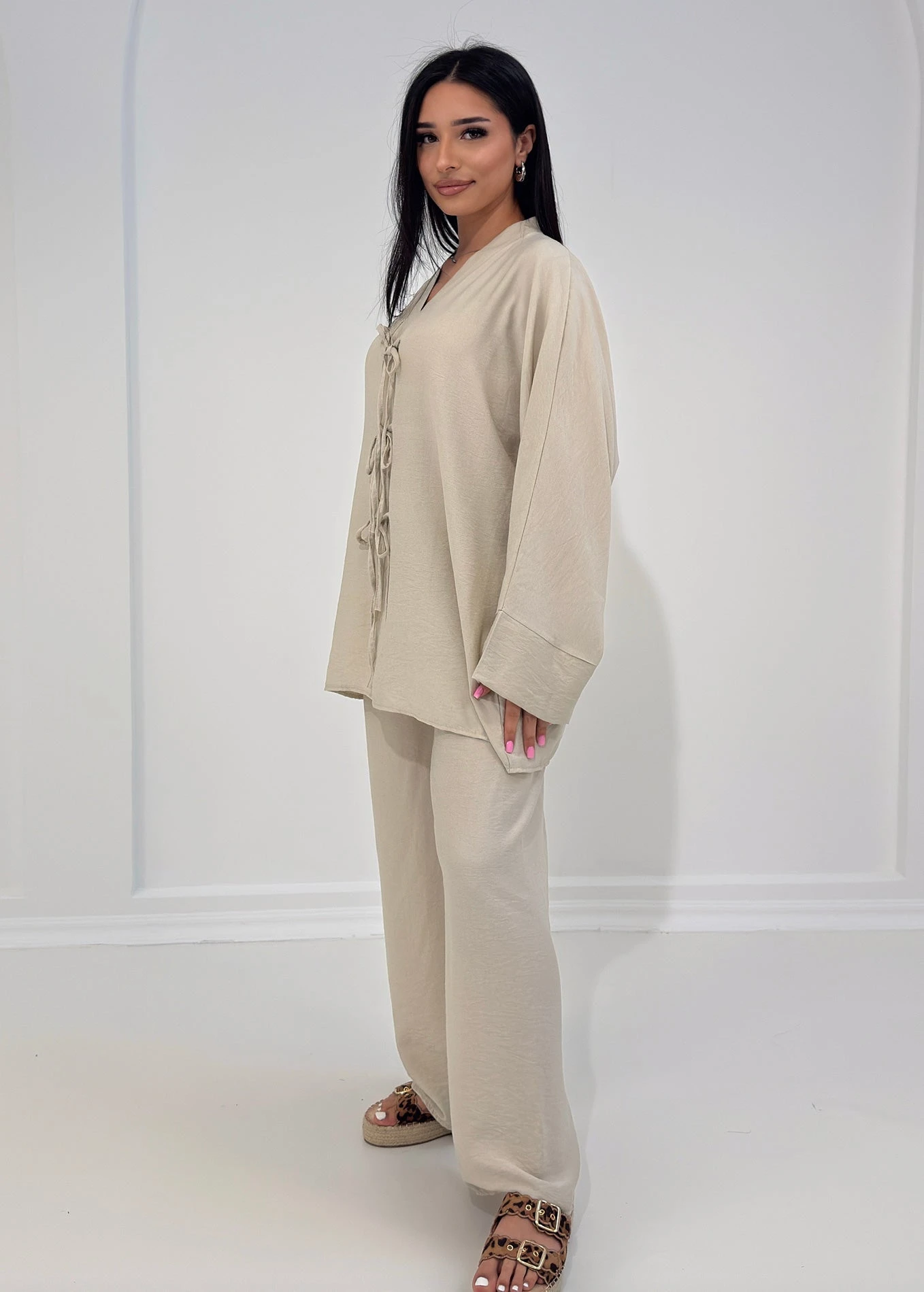 Zweiteiler Mit Schleifen 4 Zweiteiler Mit Schleifen – Bild 2