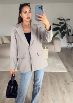 Blazer -NAHA Damenmode taillierter blazer taupe damen goldknopf naha front 2